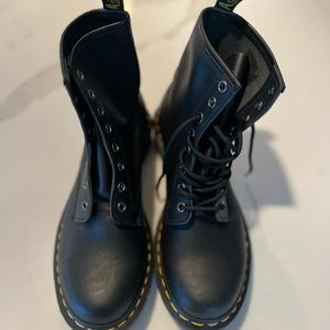 Dr. Martens 1460W Black Size 9 combat boots. NWOT, missing one lace